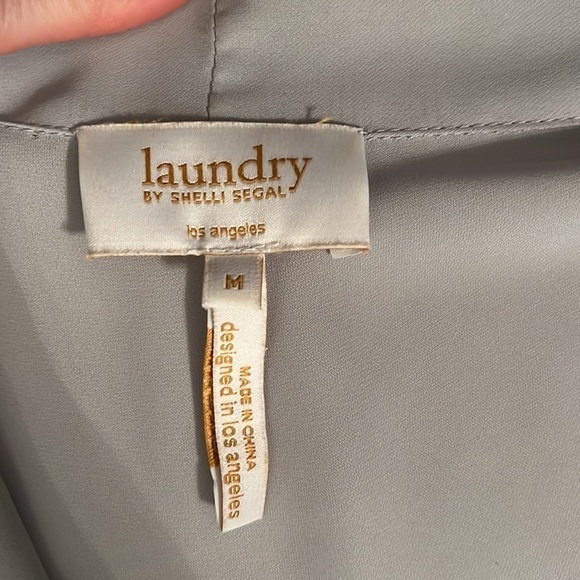 Laundry By Shelly Segal Gray VNeck Tunic Size Medium - Picture 9 of 11